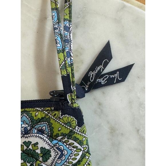 Vera Bradley | Cambridge Pattern Quilted Wristlet Wallet - Picture 2 of 9